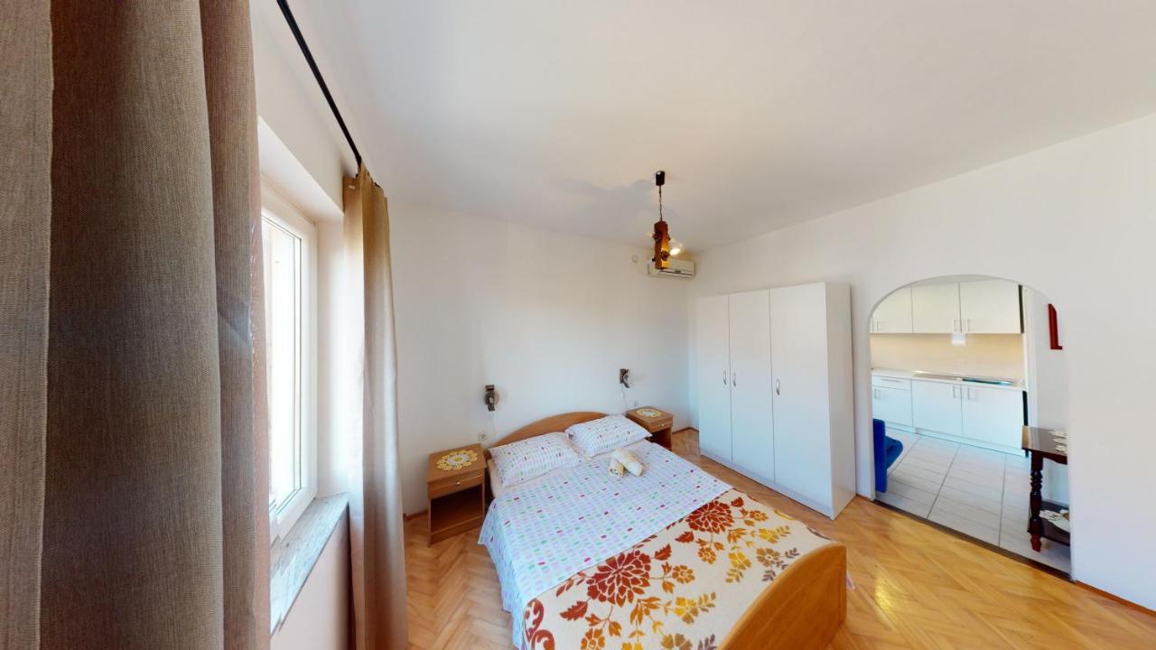 מטינה Apartments Riva מראה חיצוני תמונה