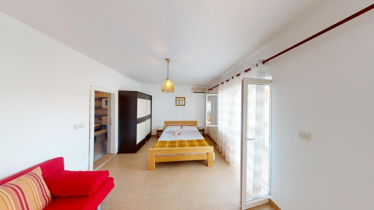 מטינה Apartments Riva מראה חיצוני תמונה