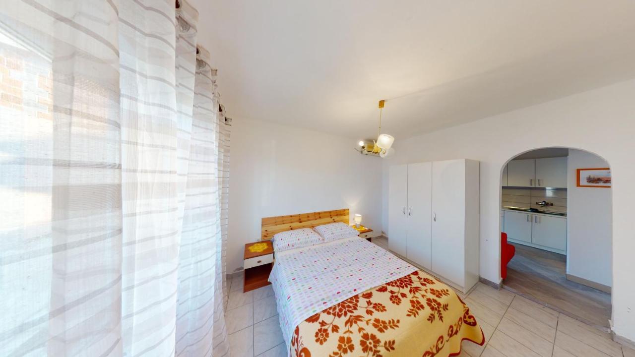 מטינה Apartments Riva מראה חיצוני תמונה