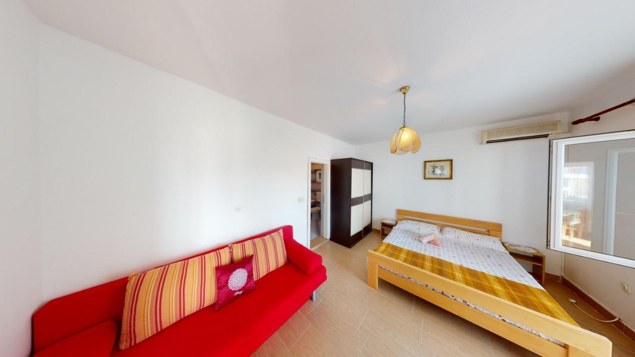 מטינה Apartments Riva מראה חיצוני תמונה