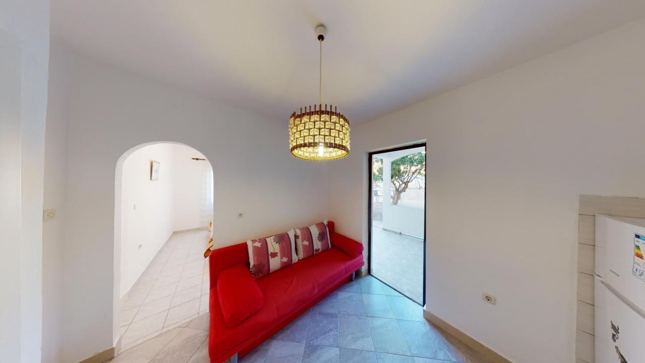 מטינה Apartments Riva מראה חיצוני תמונה