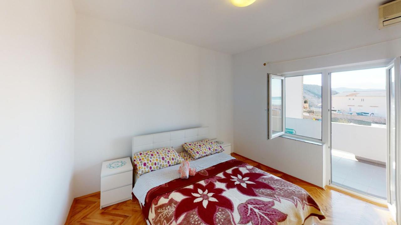 מטינה Apartments Riva מראה חיצוני תמונה