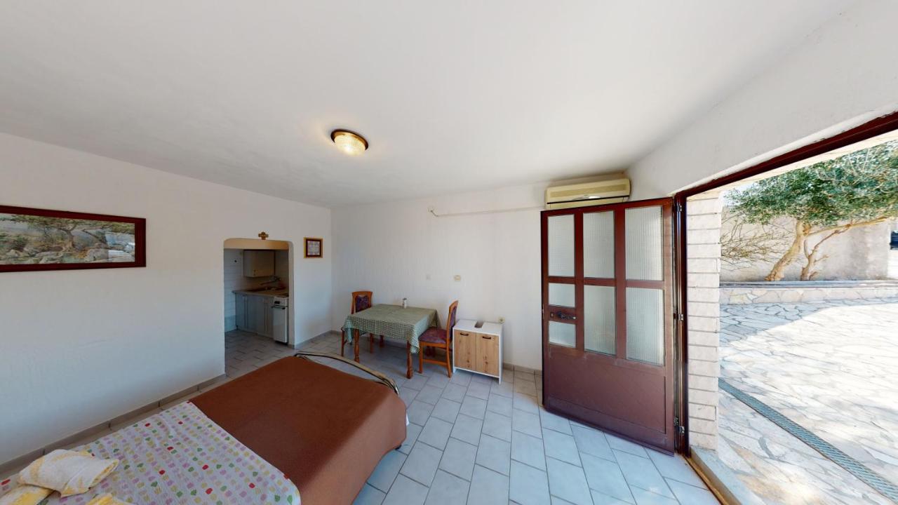 מטינה Apartments Riva מראה חיצוני תמונה
