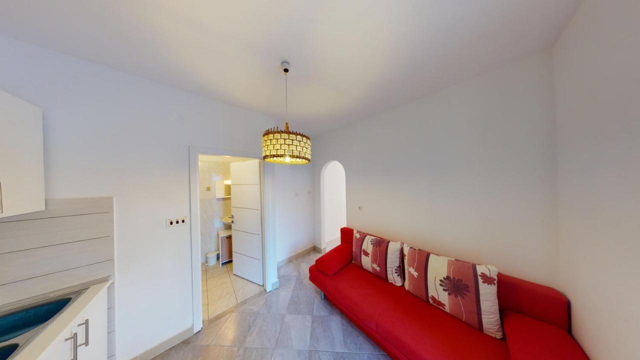 מטינה Apartments Riva מראה חיצוני תמונה